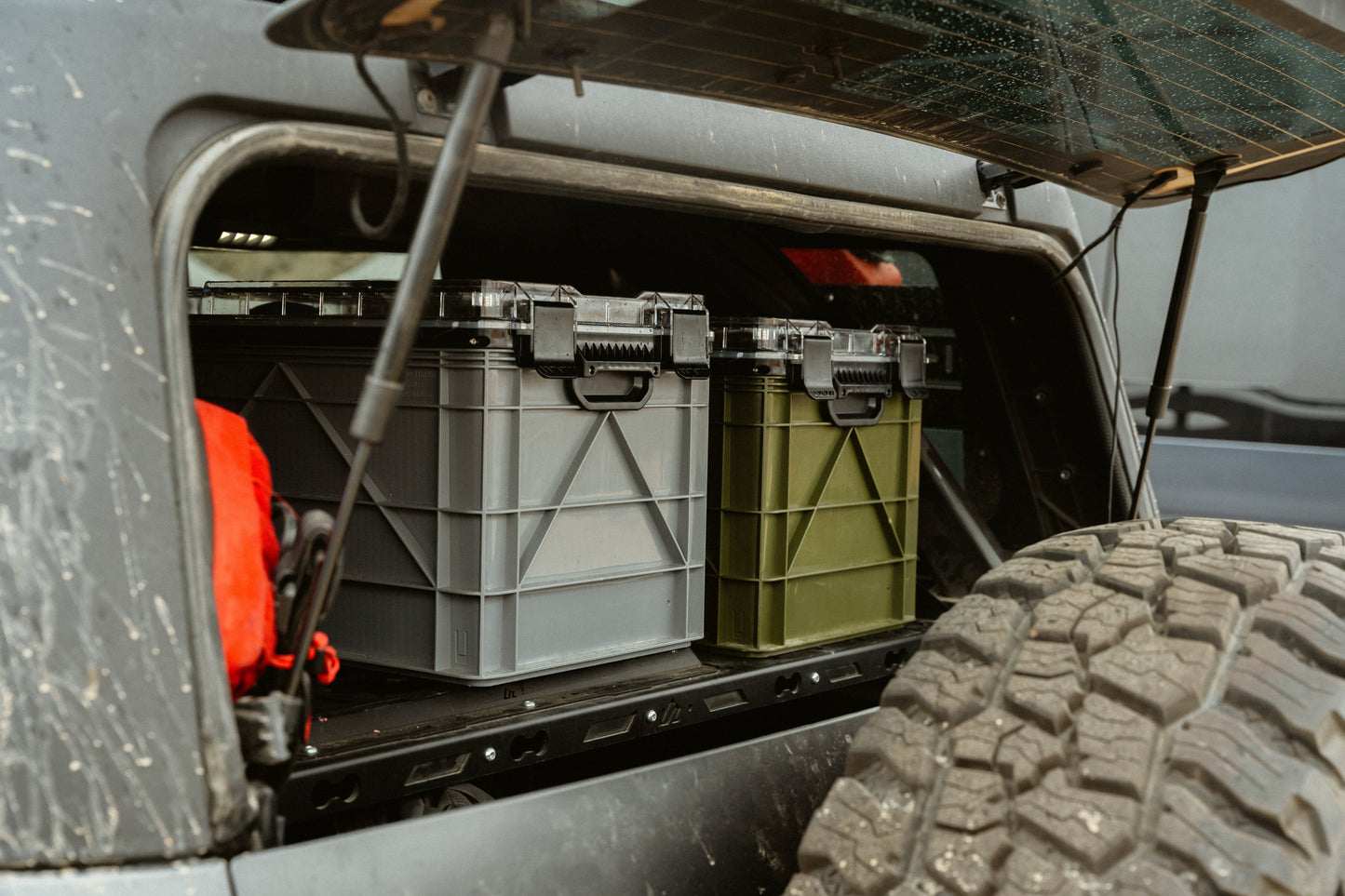 SidioCrate Full-Size Weather-Resistant Storage Crate